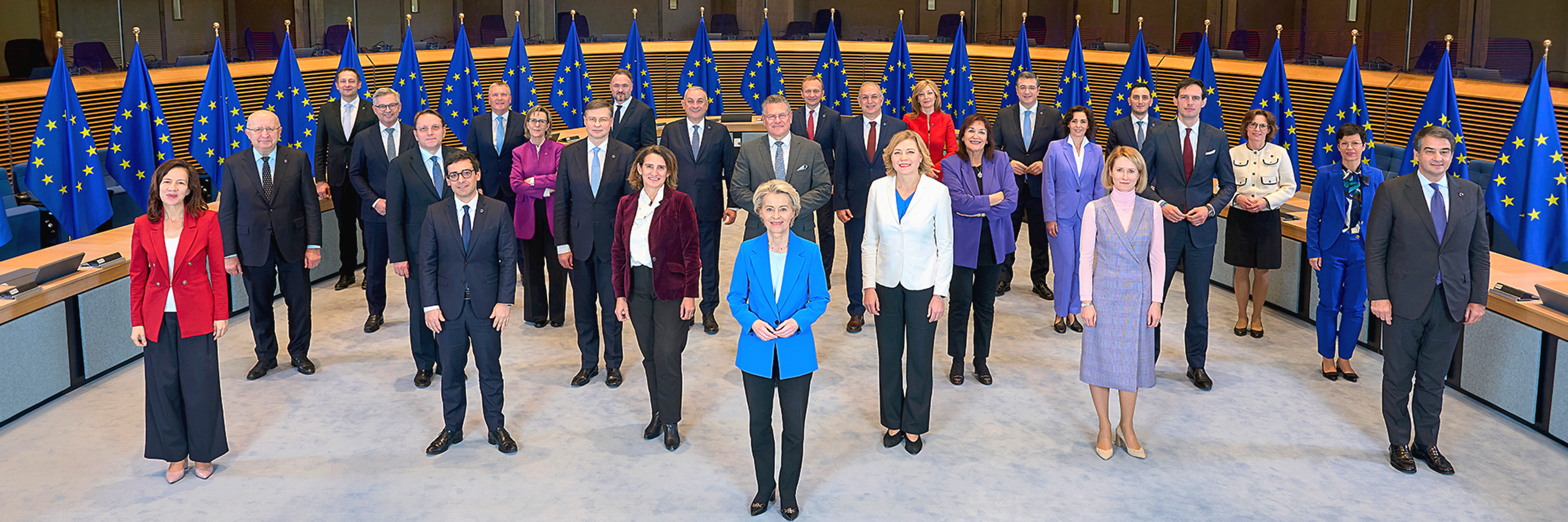 Les 27 membres de la Commission européenne Digital-Omnibus-comment-trouver-equilibre-protection-innovation-numerique