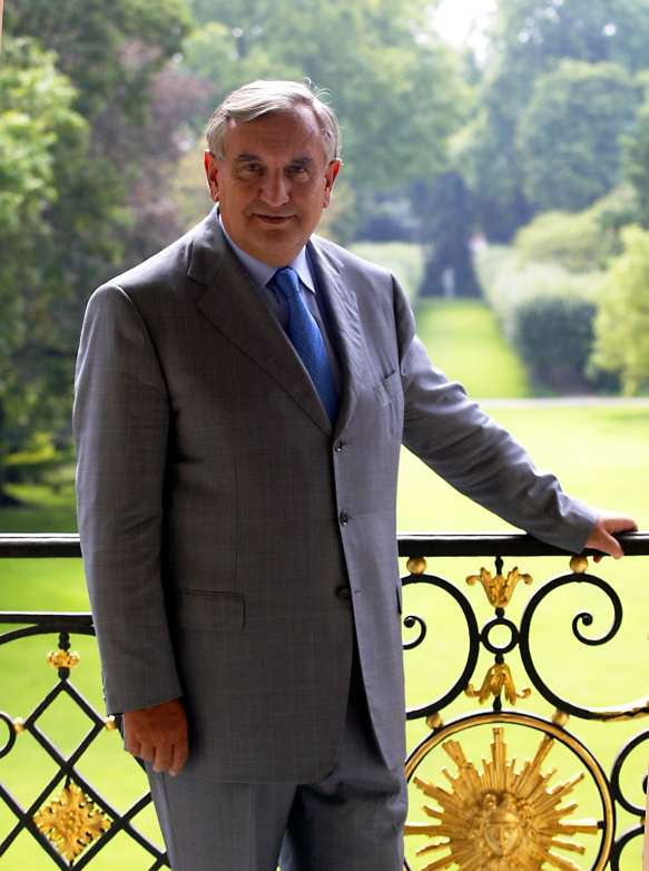 Jean-Pierre-Raffarin-nomme-president-Conseil-superieur-archives
