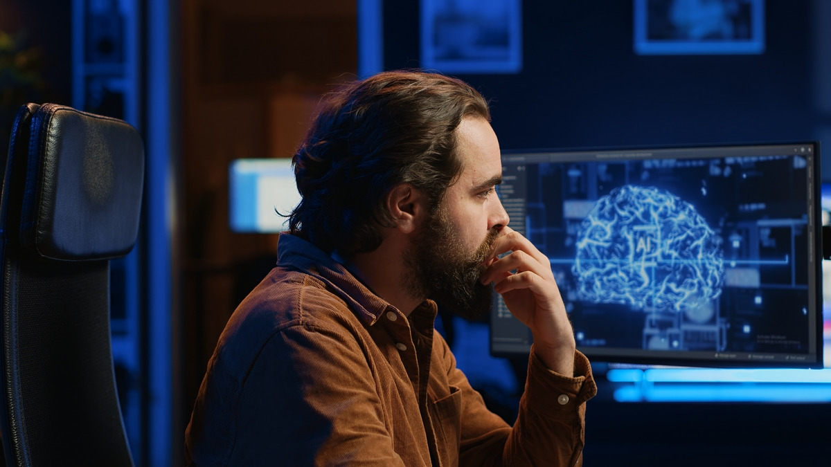 online-reputation-monitoring-age-ai