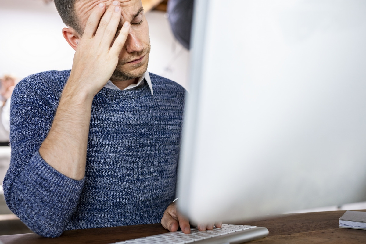 technologies-obsoletes-decalage-ambitions-numeriques-realite-terrain