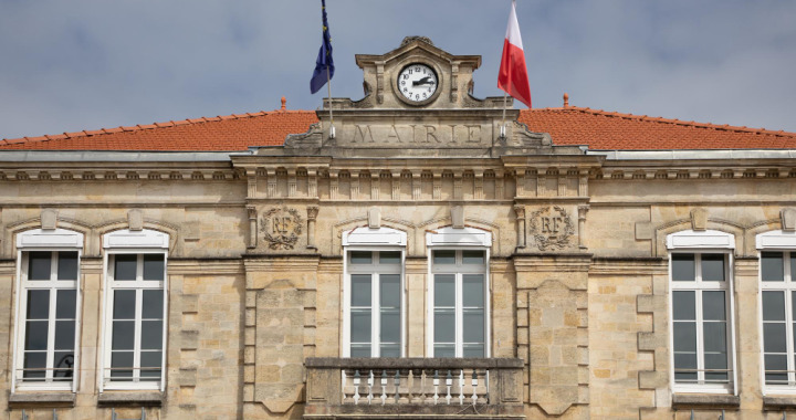 Toute destruction non autorisée d’archives publiques constitue un délit (Freepik Premium / sylv1rob1) Elections-municipales-2026-rappel-archives-communales