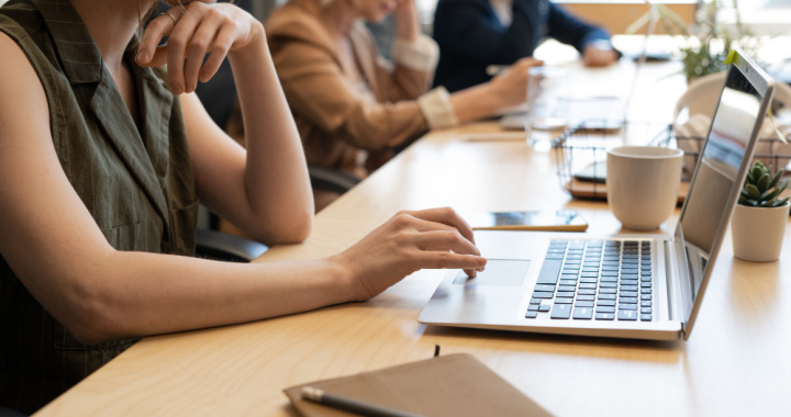 Plus-40%-population-francaise-recourent-IA