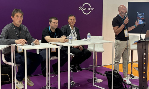 La conférence dédiée à la facturation électronique, qui s'est tenue le 8 avril 2026 sur le salon Documation. De gauche à droite : Jean-Pierre Harzee (B2Brouter), Cyrille Guimezanes (MyUnisoft), Pierre Fuzeau (Groupe Serda) et Eric Le Ven (Code Confiance). documation-2026-reforme-facture-electronique