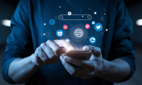 Veille, IA et réseaux sociaux : Onclusive vous donne rendez-vous ce 20 novembre à l'occasion de la prochaine Journée Archimag ! (Freepik/mohammadhridoy12) le-moteur-de-recherche-optimise-votre-site-web-pour-le-classement-dans-les-moteurs-de-recherche-ou-le-meilleur-classement-de-promotion-seo