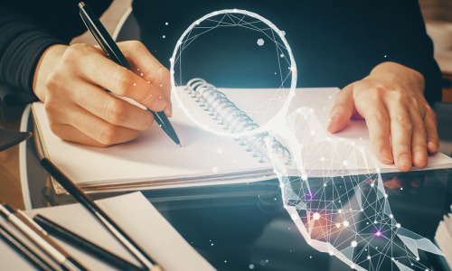 Il a fallu plus de 350 heures de travail pour vérifier les transcriptions, soit une moyenne d’environ 6 pages par heure. (Peshkovagalina/Freepik) retour-experience-banq-reconnaissance-ecriture-manuscrite