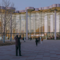 Le bâtiment de 75 000 m² a été conçu par les agences Snøhetta et ECADI (Snøhetta) bibliotheque-Pekin-bibliotheque-publique-annee-2024