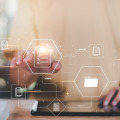 Beaucoup d’éditeurs de Ged prévoient ou ont intégré de nouvelles fonctionnalités d’IA. (Abuuhurera/Freepik) solutions-ged-2026