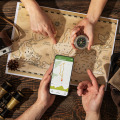 Jeux de piste, énigmes, QR codes et parcours interactifs : plusieurs outils permettent de concevoir des animations numériques accessibles sur smartphone. (Magnific) jeux-piste-interactifs-outils-numeriques