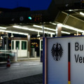 Le siège de l'Office fédéral de protection de la Constitution à Cologne (Bundesamt für Verfassungsschutz) services-renseignement-allemands-choisissent-specialiste-francais-donnee-Chapsvision