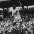 Pelé après avoir inscrit le plus beau but de sa carrière (Google Creative Lead) plus-beau-but-tous-temps-Pele-reconstitue-grace-IA-archives